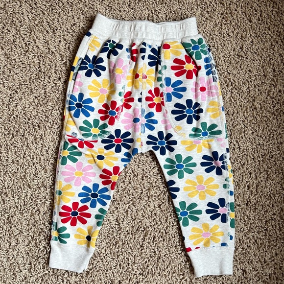Hanna Andersson Reversible + Relaxed Pants - Picture 3 of 5